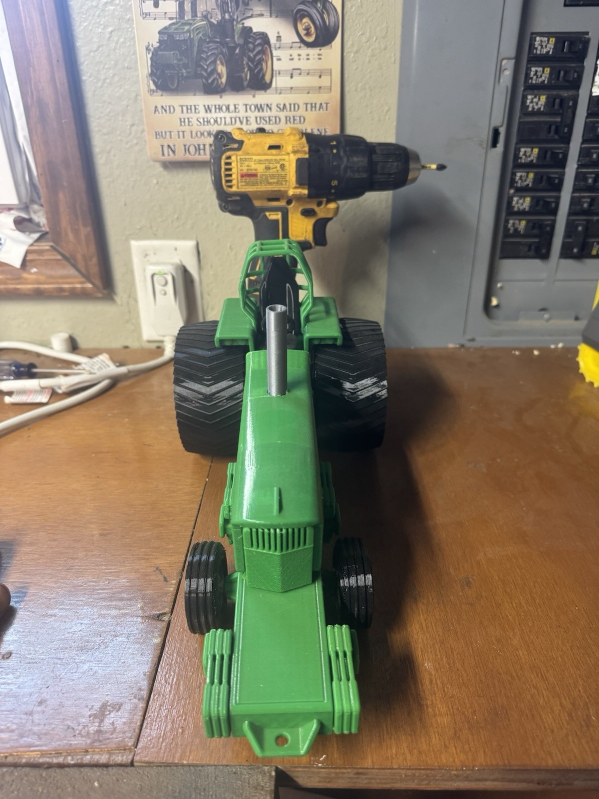 1/16th Pulling tractor - New Generation Green