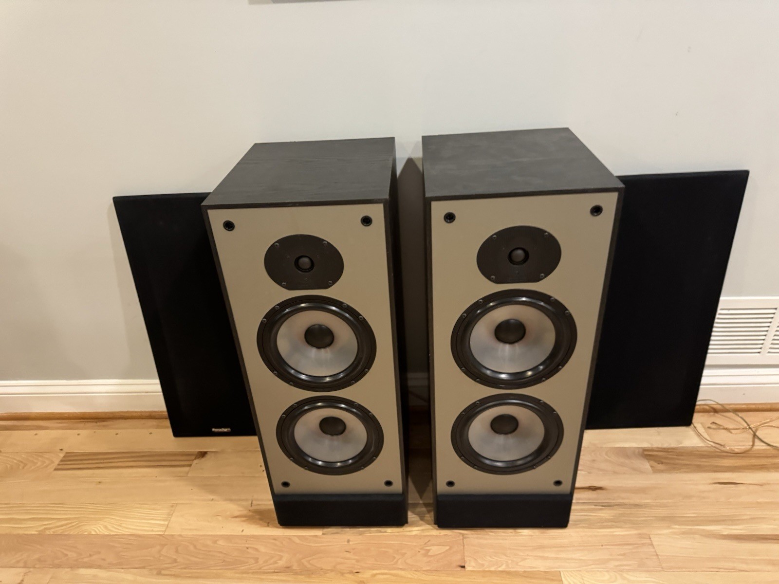 PARADIGM MODEL 9SE MKII REFERENCE STEREO SPEAKERS AUDIOPHILE MONITOR 9-SE Tested
