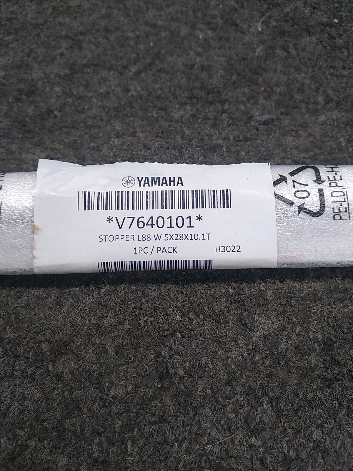 NEW Yamaha PIANO KEYBOARD key down felt , key  stop L88 CVP, CLP, Motif V7640101