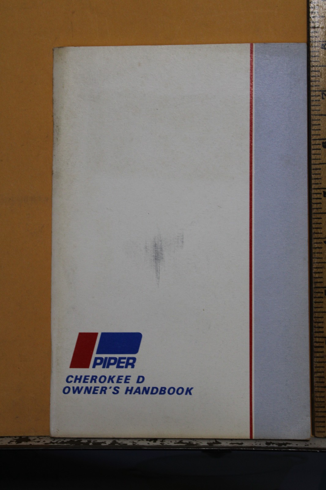 1973 Piper Cherokee D Owner's Handbook Model PA-28-180 Aircraft Manual