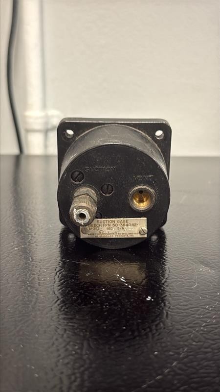 Beechcraft Suction Gauge