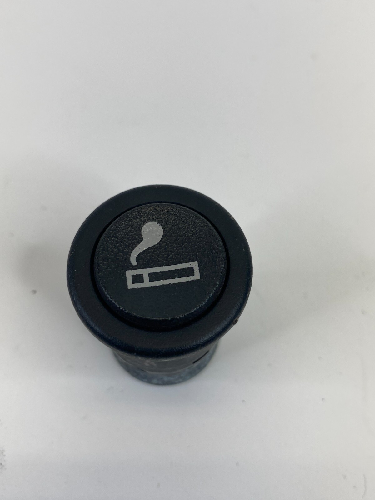 1998 1999 2000 2001 AUDI A6 QUATTRO POWER OUTLET CIGARETTE LIGHTER SOCKET OEM