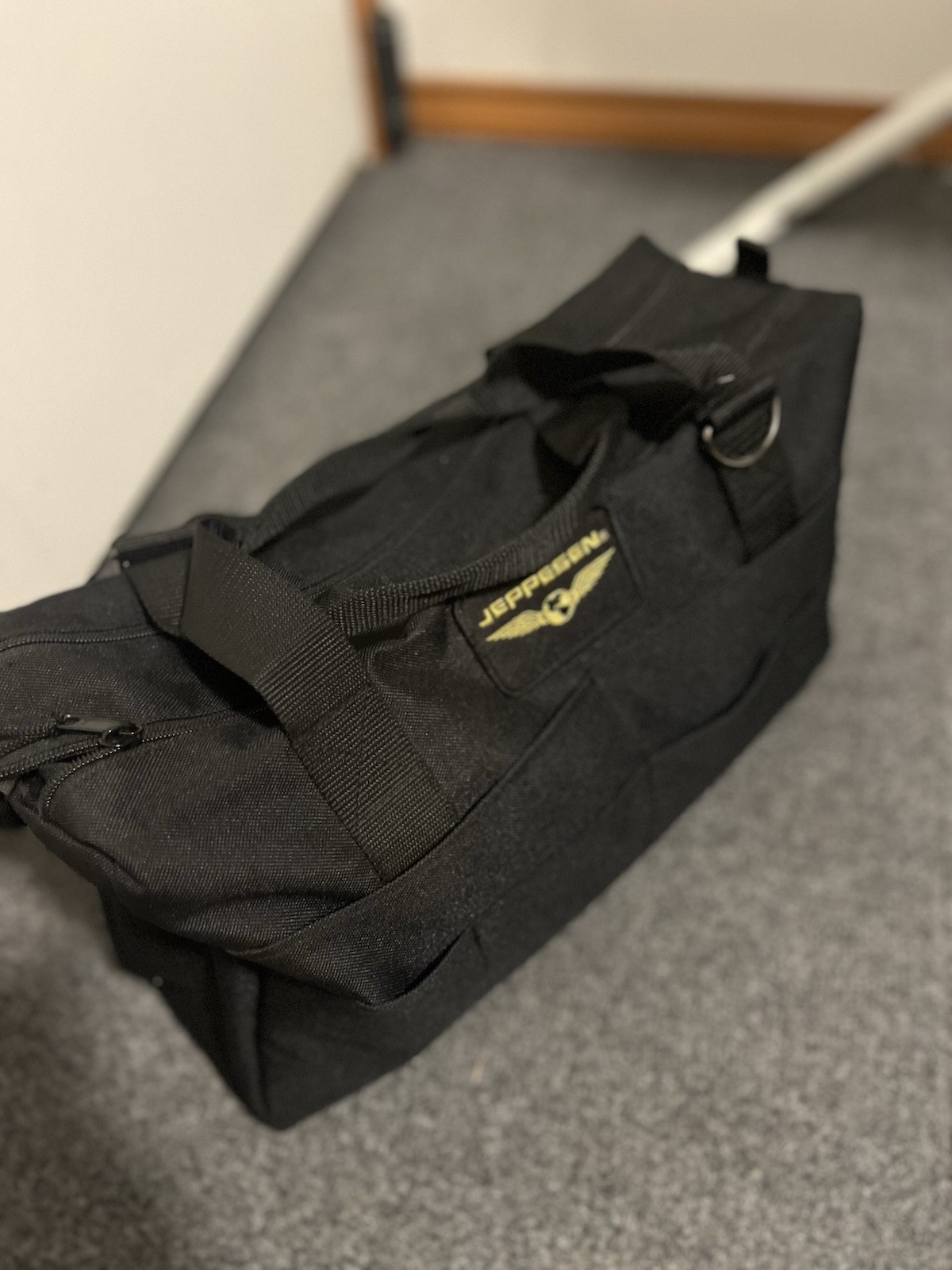 Jeppesen Pilot Flight Bag Shoulder Strap Black Dual Zipper Worn 16 X 5 X 11