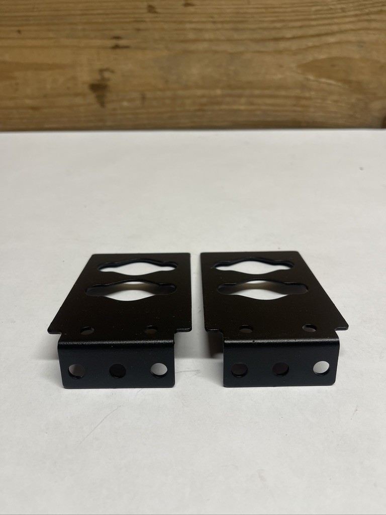 APC Schneider Electric Vertical PDU Mounting Bracket 870-15252 Lot of 2