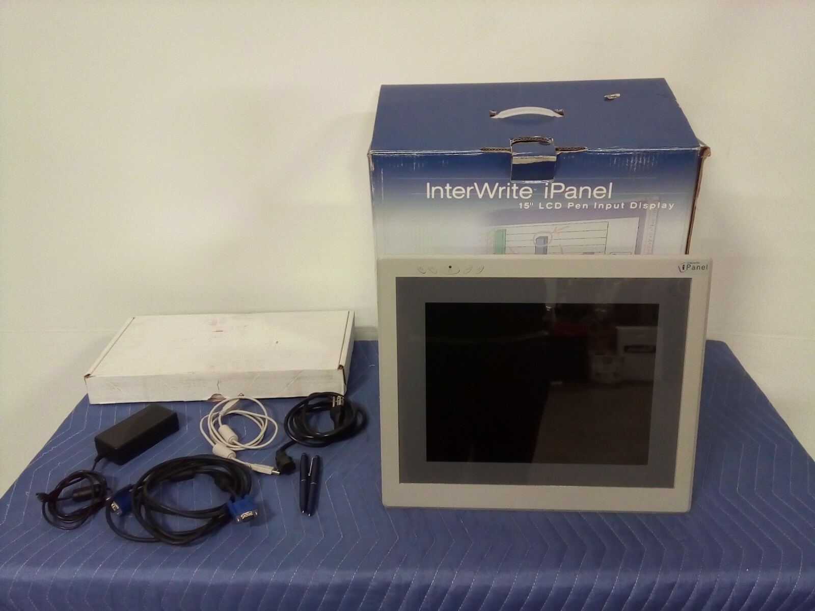 InterWrite iPanel 15E 15" LCD Pen Input Display Tablet Monitor