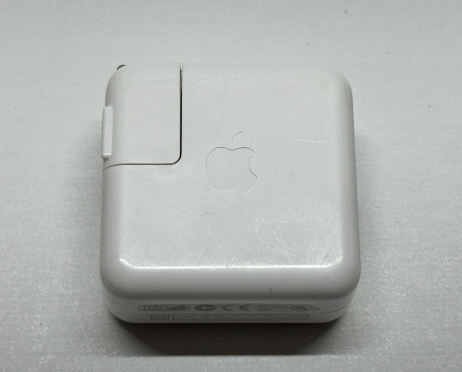 OEM Apple iPod FireWire 400 Wall Charger A1070 iPod Classic 1st 2nd 3rd 4th