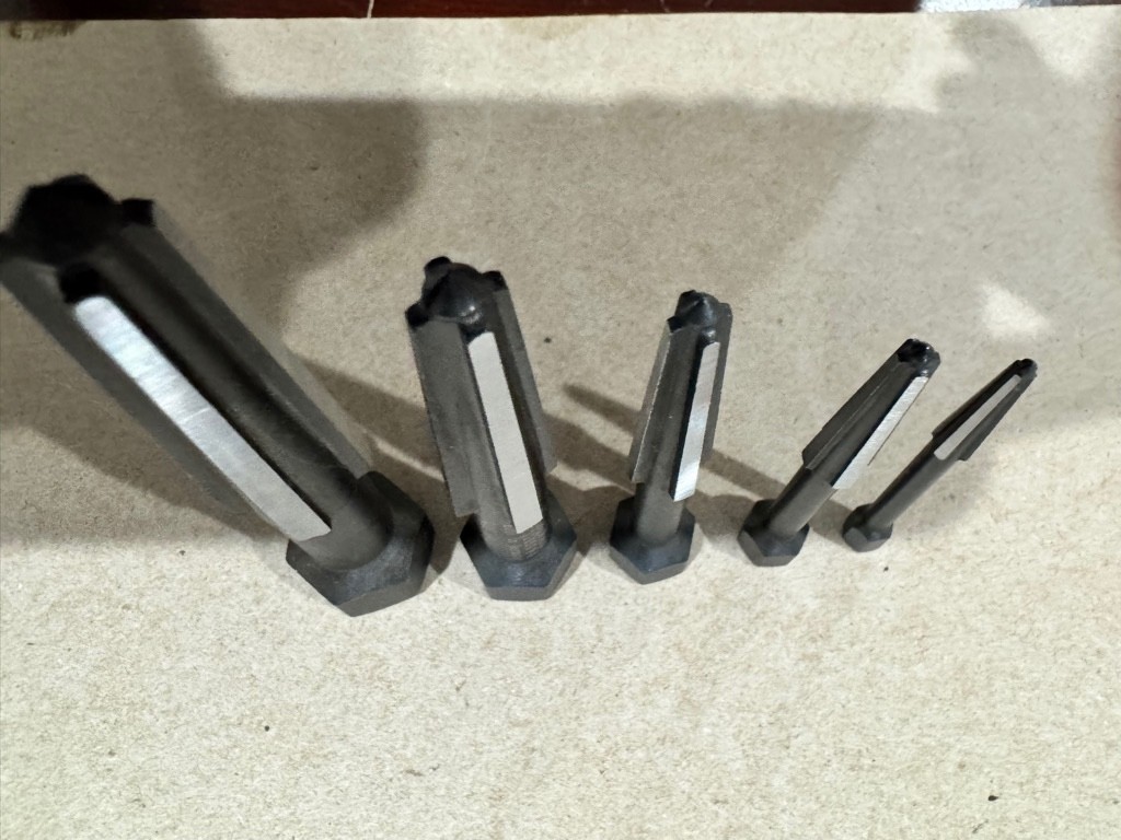 UZ 5-Pc. Dual Action Screw Extractor set, Made in Germany (READ DESCRIPTION)