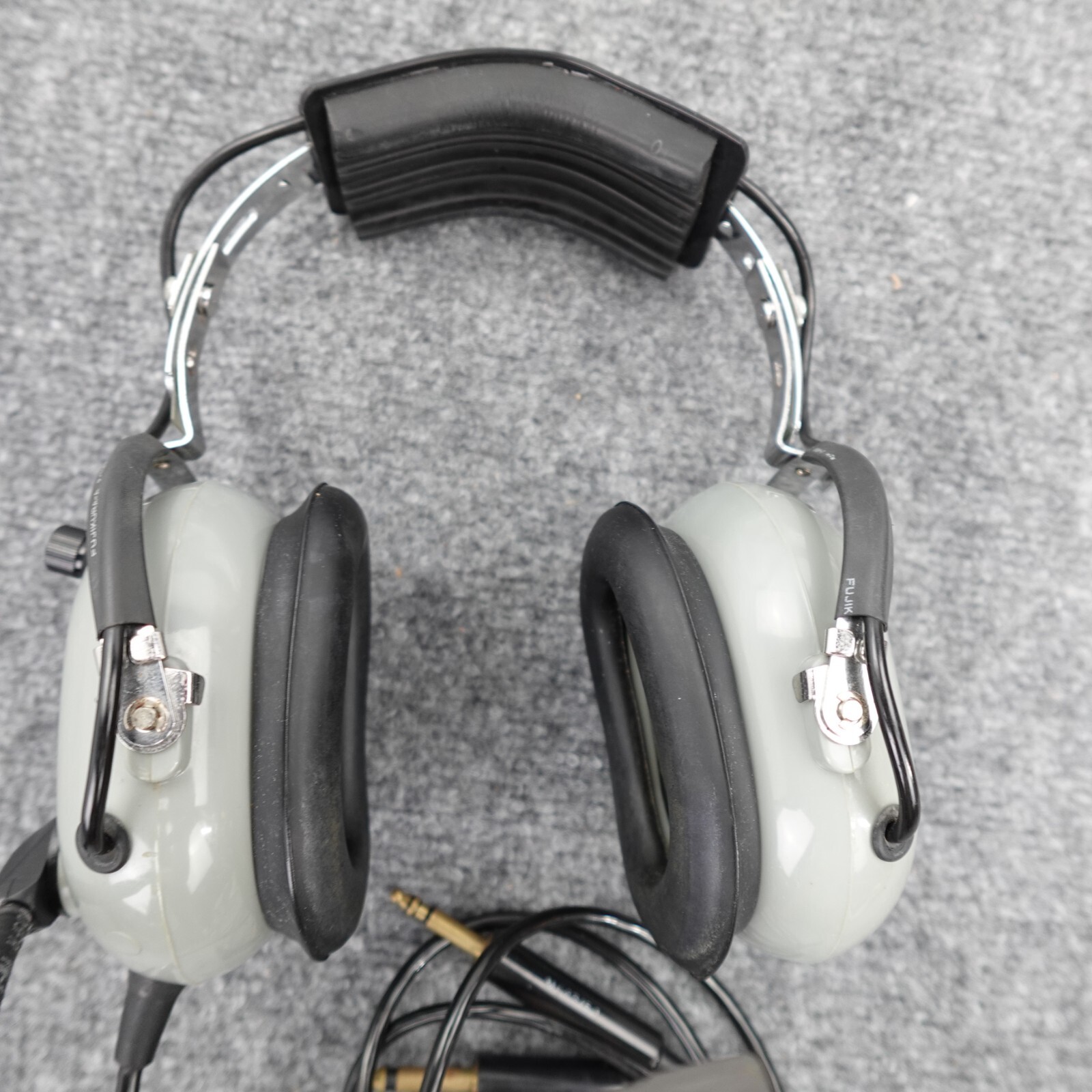 Aviall Pilot Headset Ryder Systems Avionics Wired Headphone Jack Over Ear PA-1