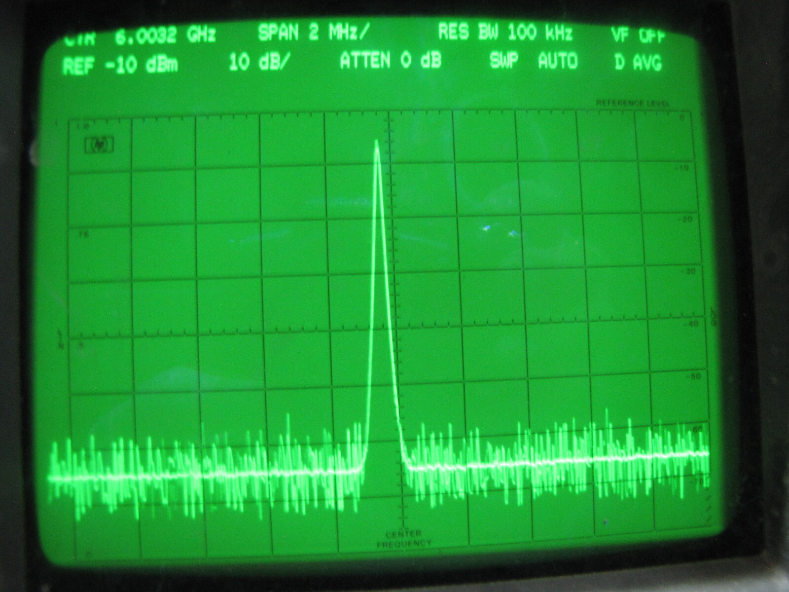 HP  8569A Spectrum Analyzer .01-22GHz Parts Only