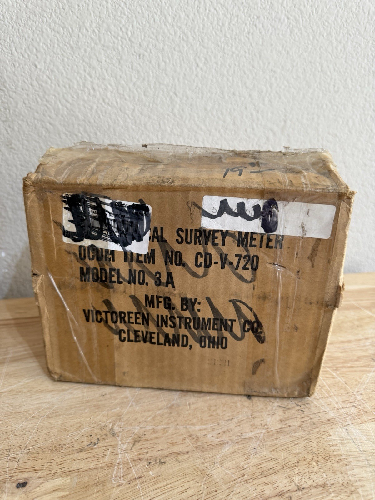 Victoreen Instrument Company CDV-720 Model No 3A Radiological Survey Meter