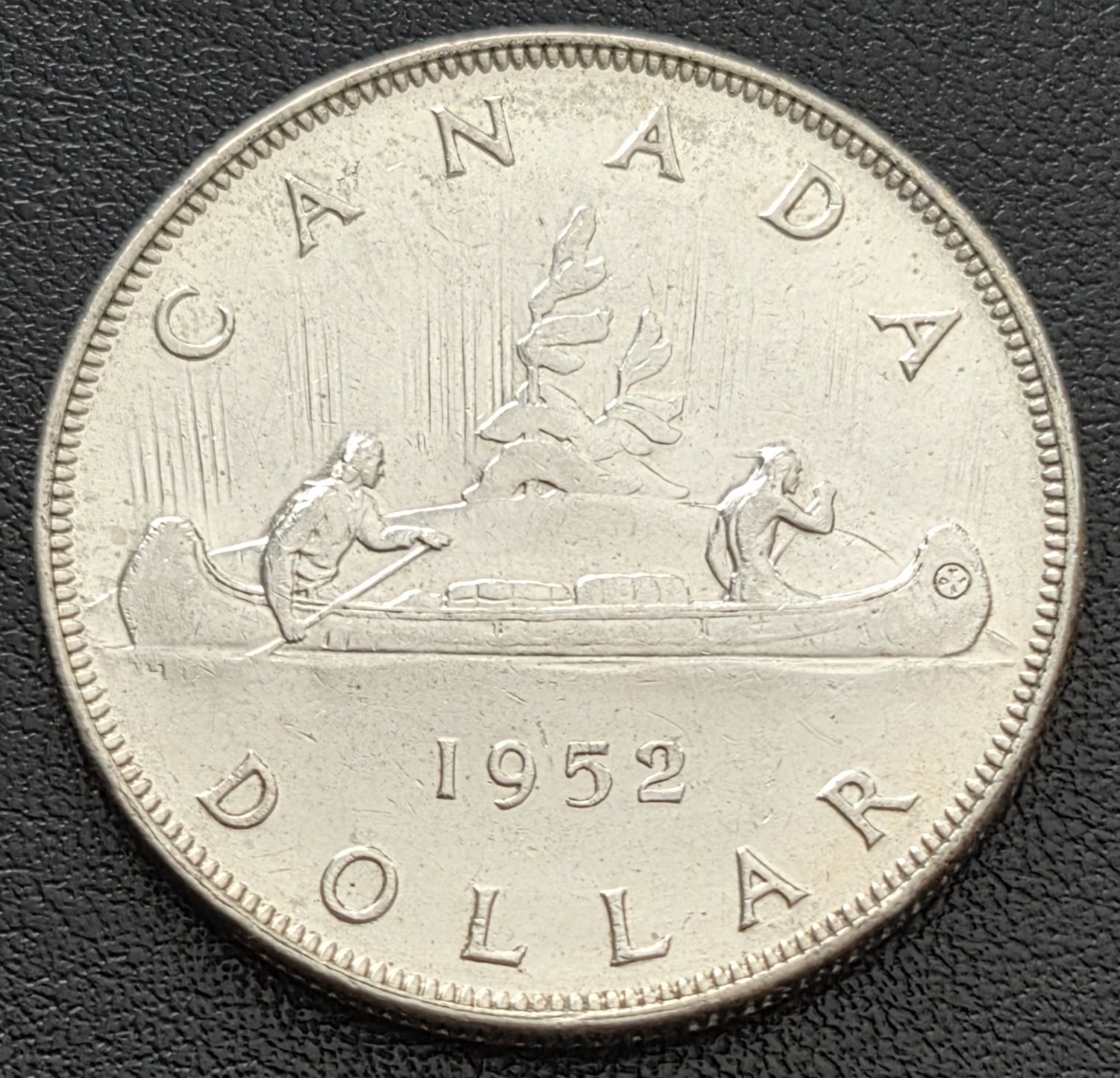 1952 NWL Silver Dollar Canada ***No Water Lines Variety*** Great Condition