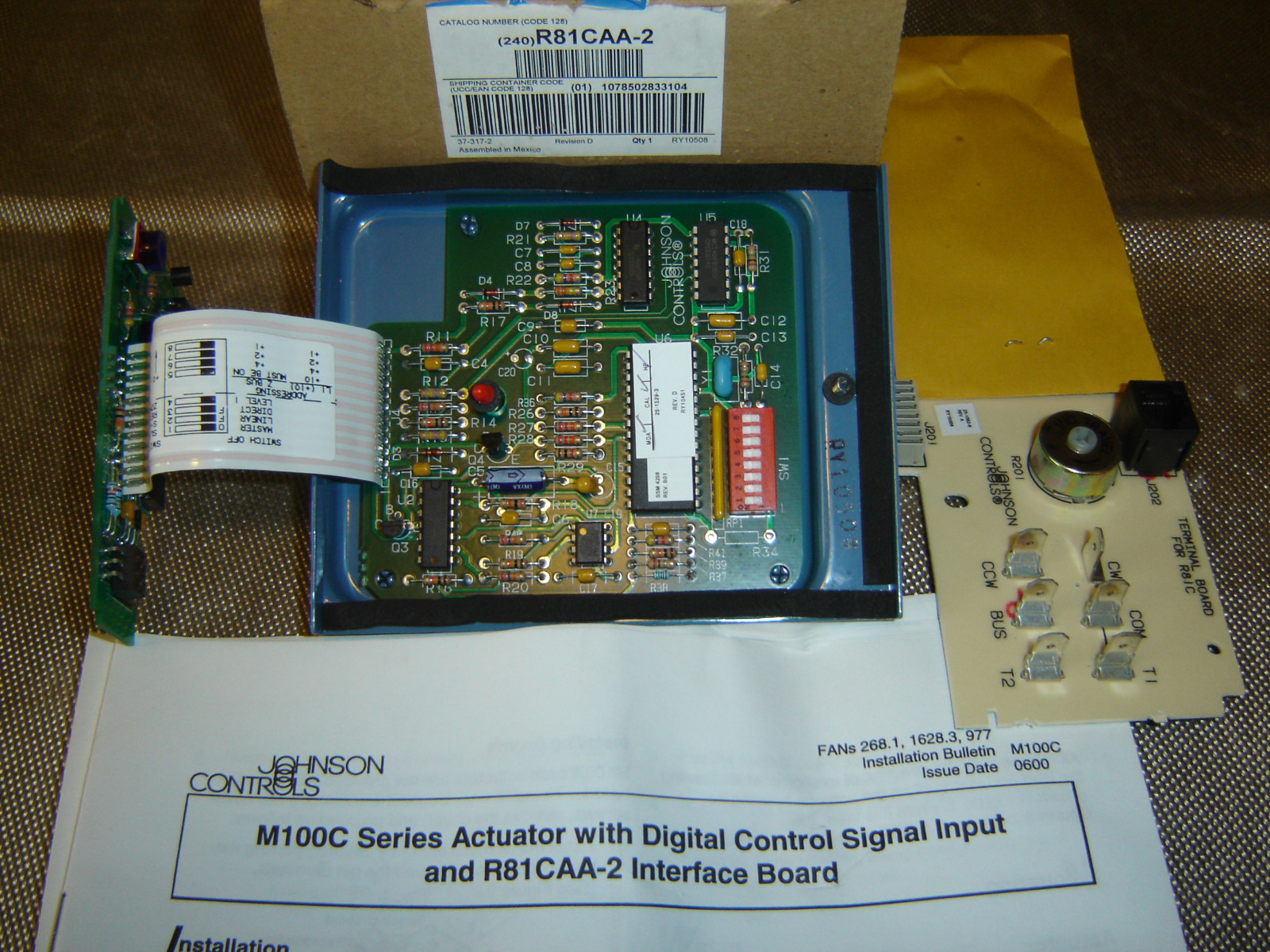 JOHNSON CONTROLS R81CAA2 INTERFACE BOARD ACTUATOR NEW