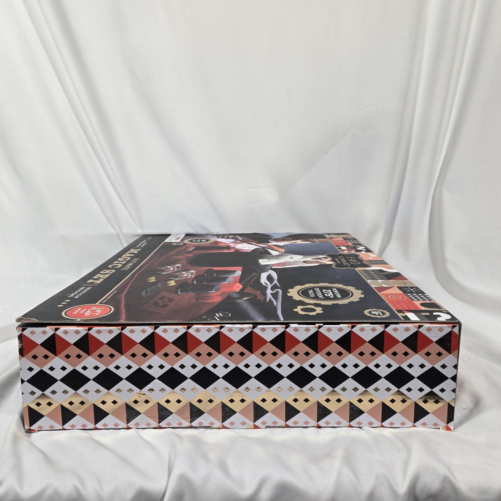FAO Schwarz Ultimate Magic Set - Unopened Box - 275+ Magic Tricks