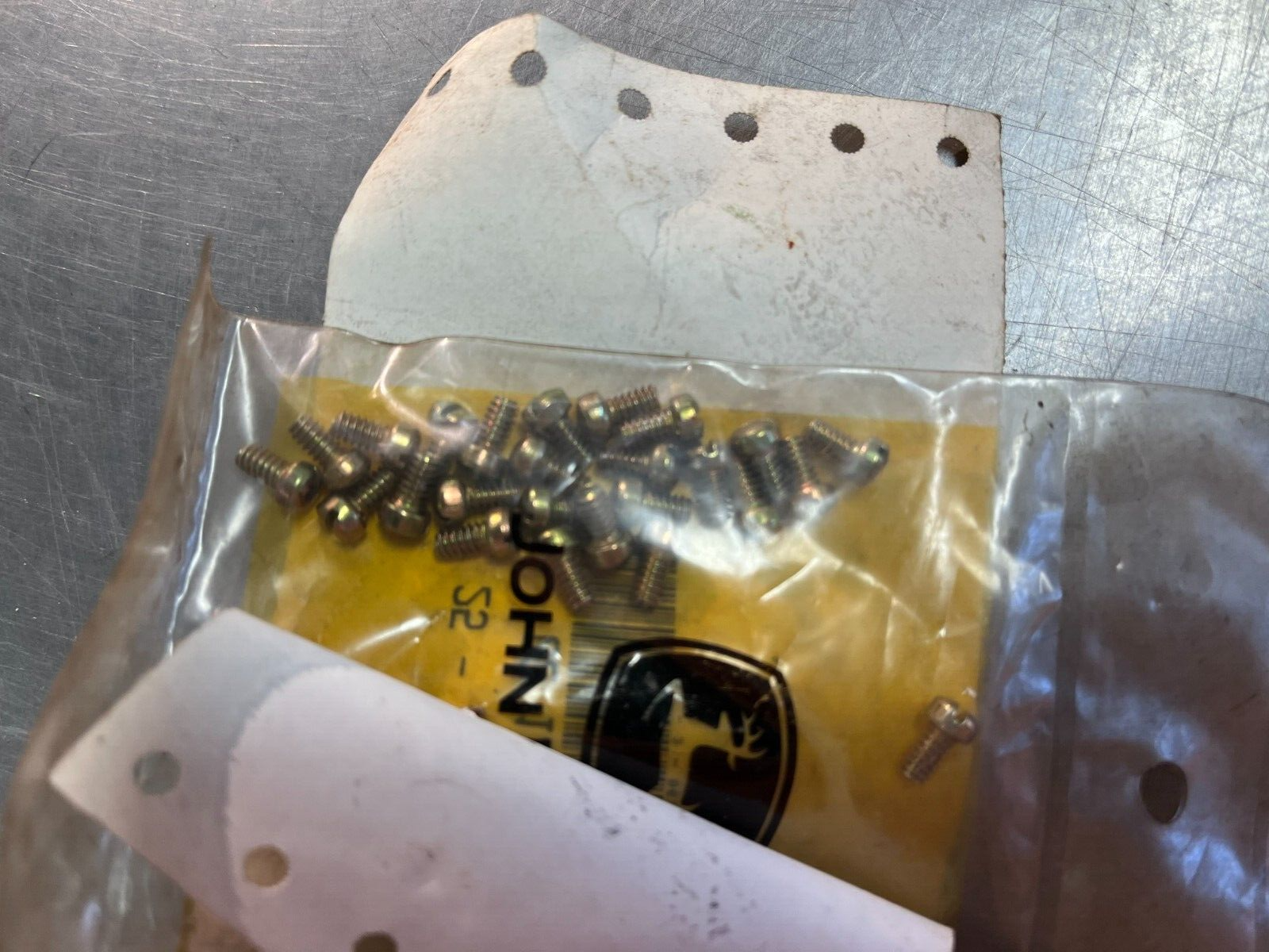 21H962 OEM John Deere Screw QTY 5