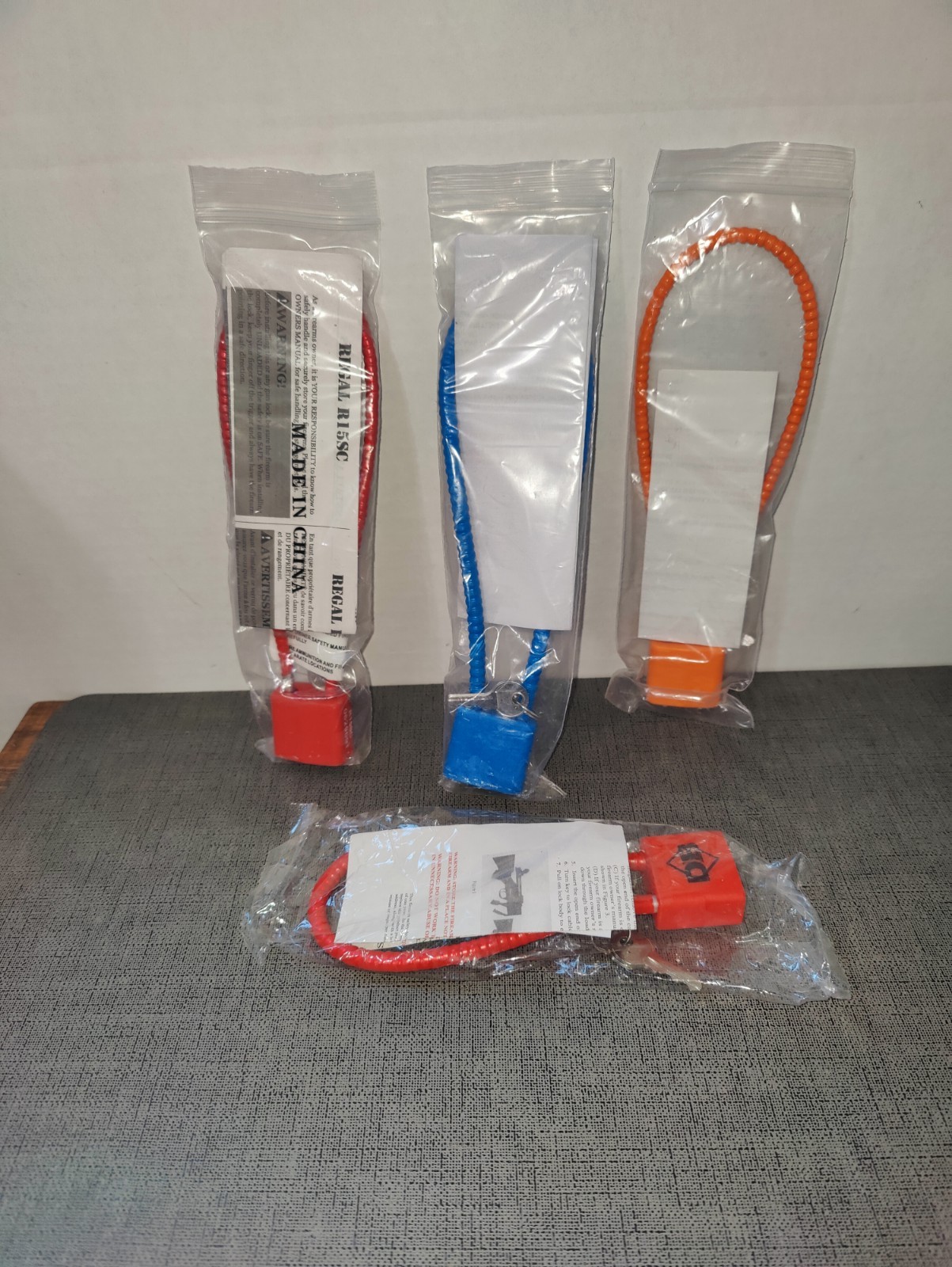 4 Gun Locks 1 Regal Industries1 DB 2 DAC Technologies All new with 2 keys-Read