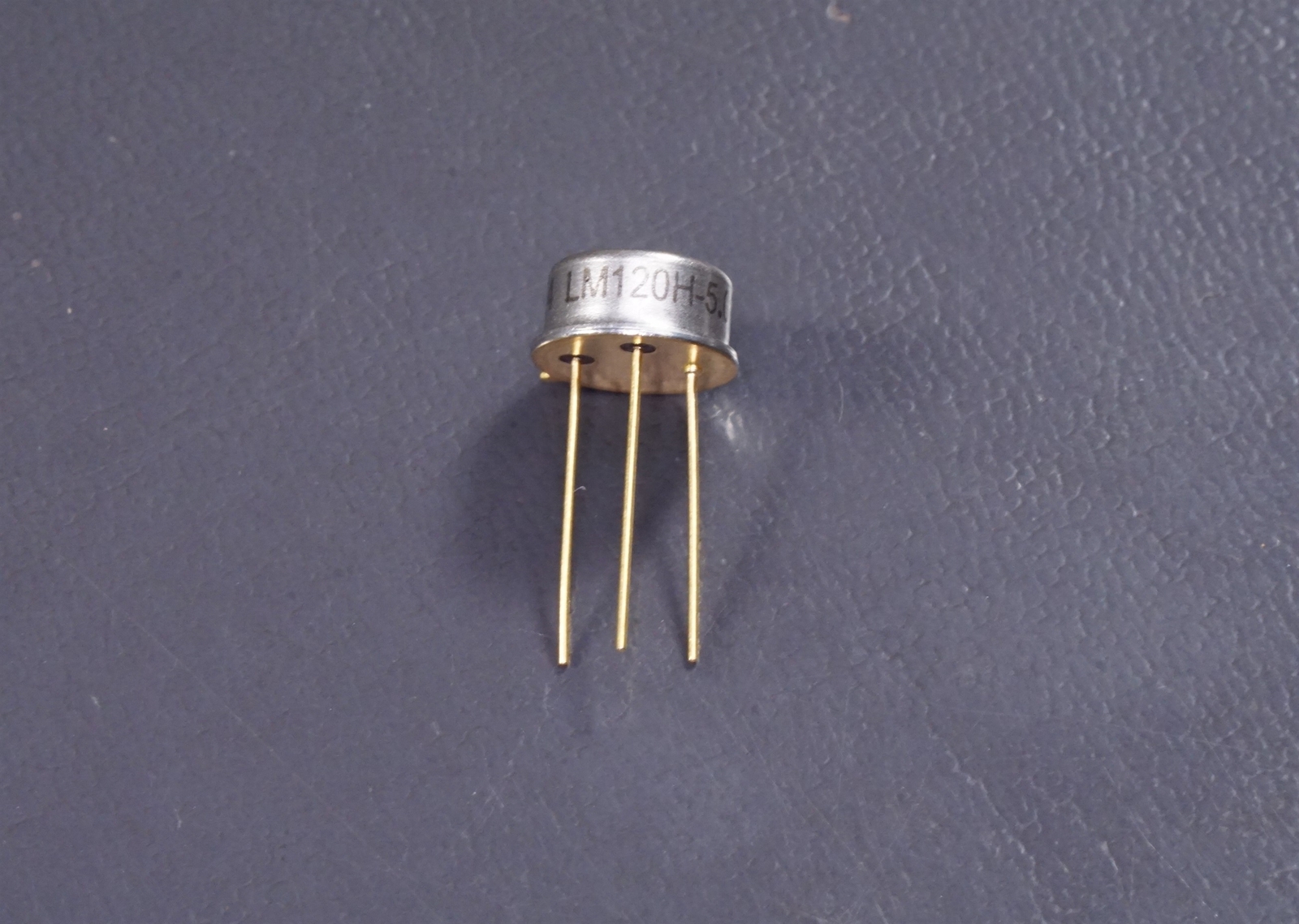 LM120H-5.0P+ National Semi Fixed Negative Voltage Regulator -5V 1.5A TO-39-3 NOS