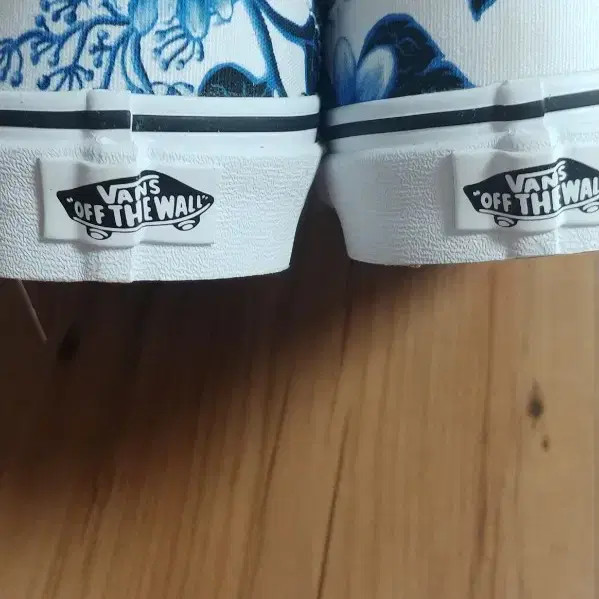 Vans Sneakers Shoes New in Box Official