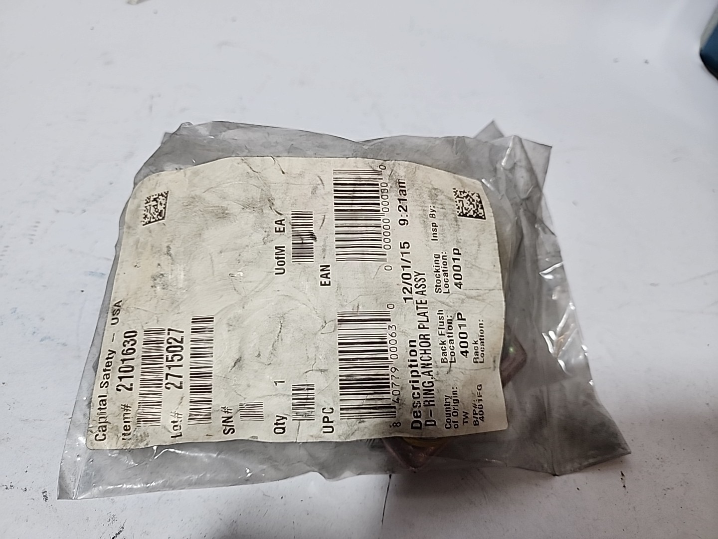 3M DBI-SALA Alloy Steel D-Ring with Stainless Steel Anchor Plate 2101630