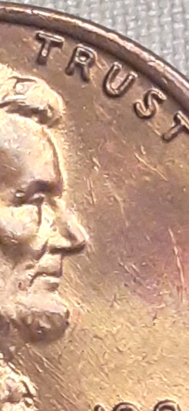 1982 Lincoln Cent Large Date DDO Off Centered Strike BU Red Error Coin