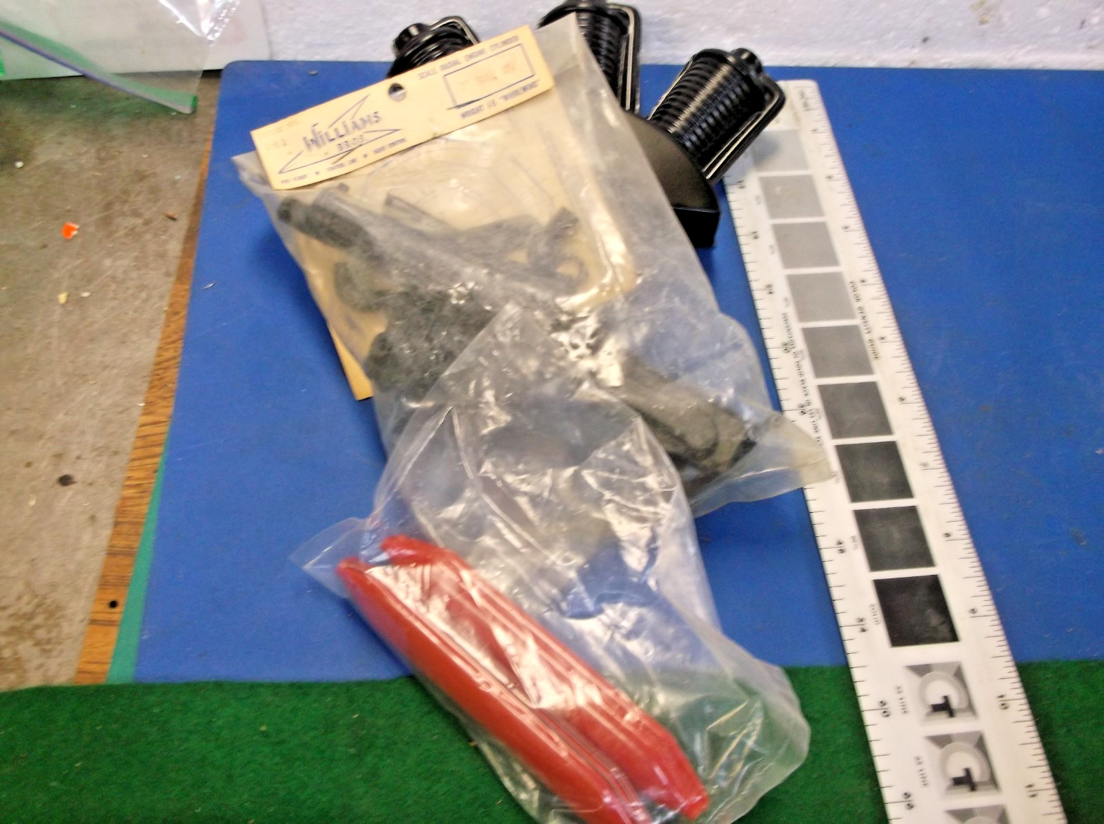 NEW Williams Bros 202 Scale Radial Engine Cylinder, J5  2" & SCALE MACHINE GUN +