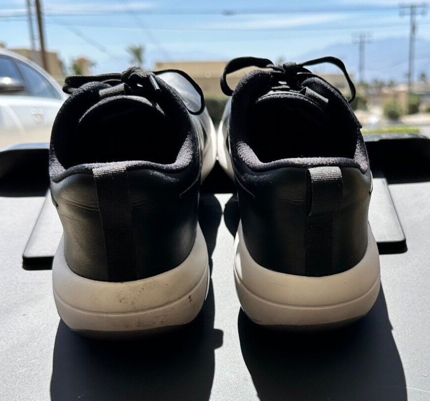Nike Roshe Golf Shoes Cleats Mens Size 11.5 Black Athletic Golfing Sneakers