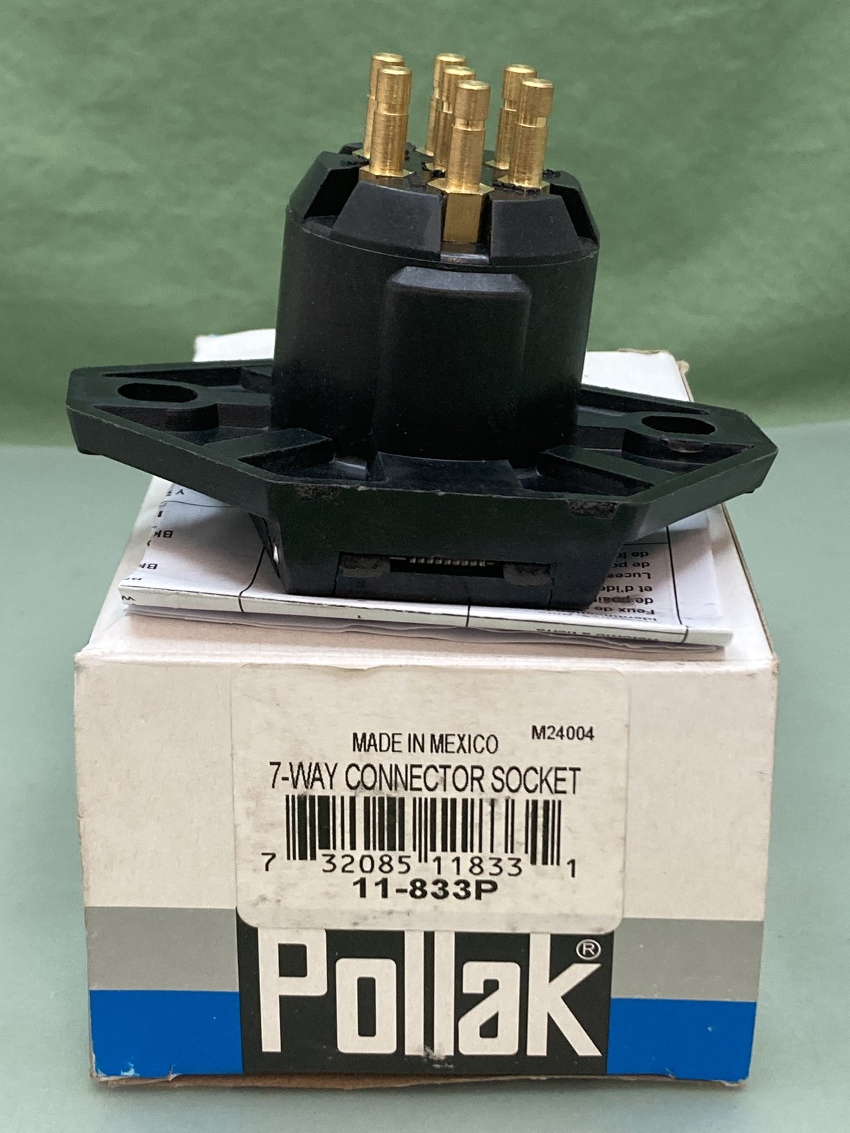 New Genuine Pollak 11-833P 7-Way Connector Socket