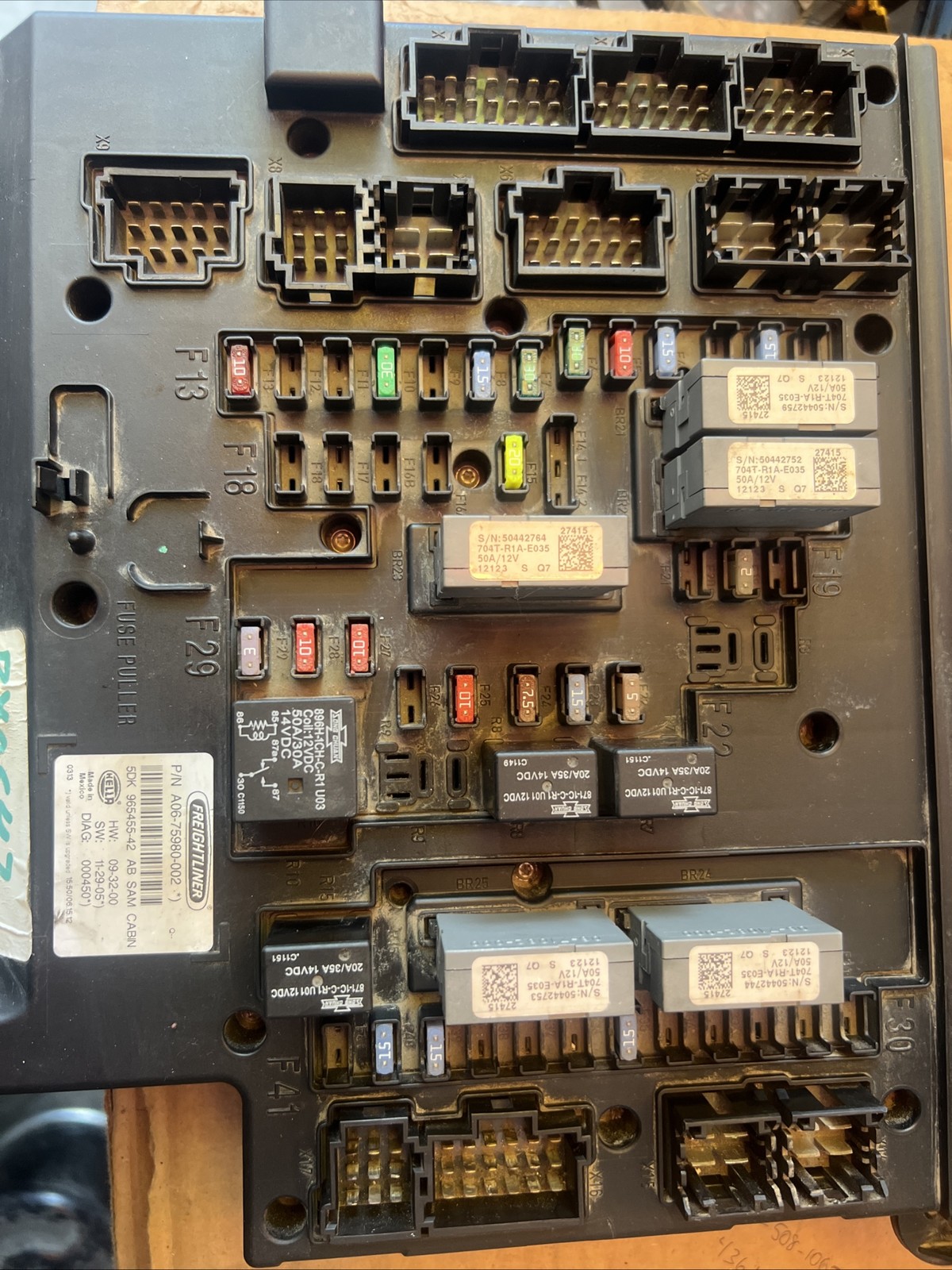 FREIGHTLINER CASCADIA 125 CAB CONTROL MODULE - P/N: A06-75980-002 Warranty.