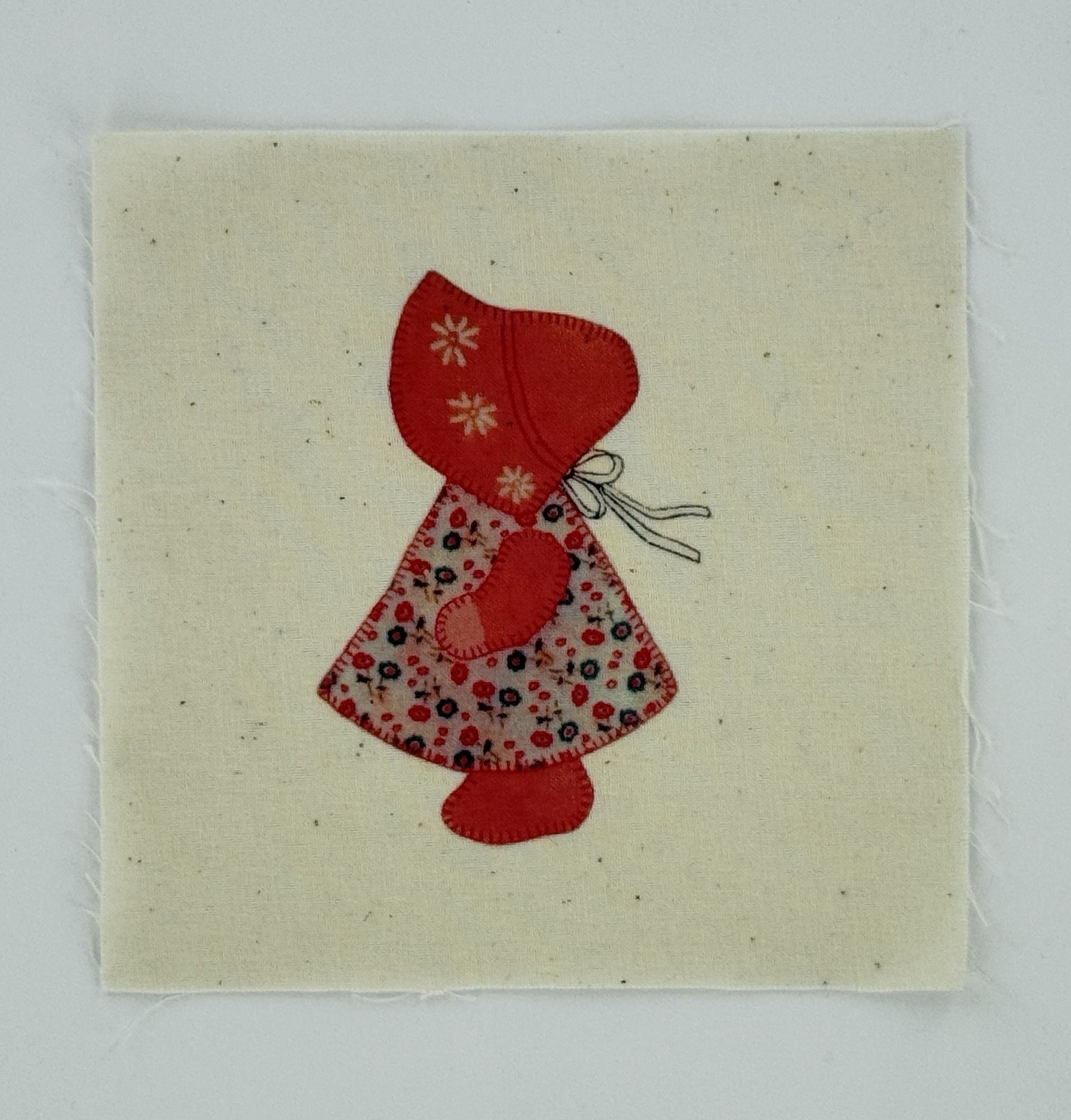 Vintage Quilt 5”x5” Square Sunbonnet Sue Iron-on Motif Unbleached Cotton NOS #8