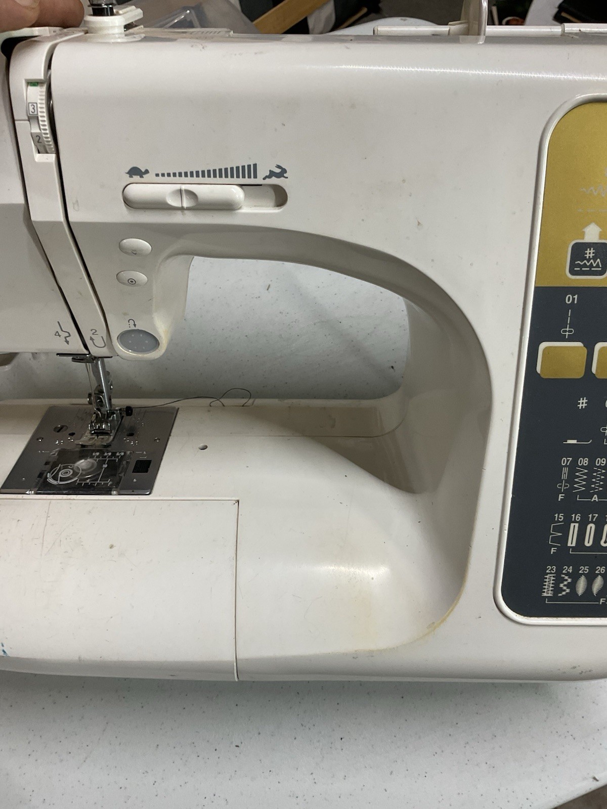 Janome 3022 computerized sewing machine No Pedal
