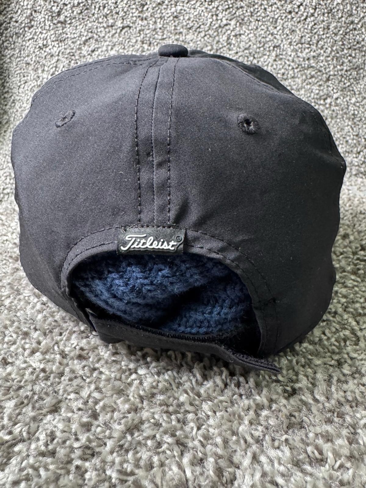 Titleist Hat Cap Strapback One size Black Adjustable Golf Hat Lightweight