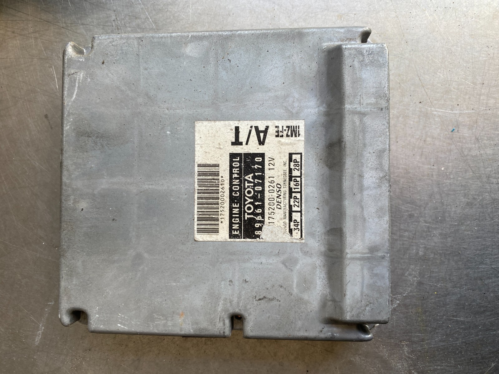 1998 Toyota Avalon Engine Control Module ECM ECU With Brackets 89661-07170