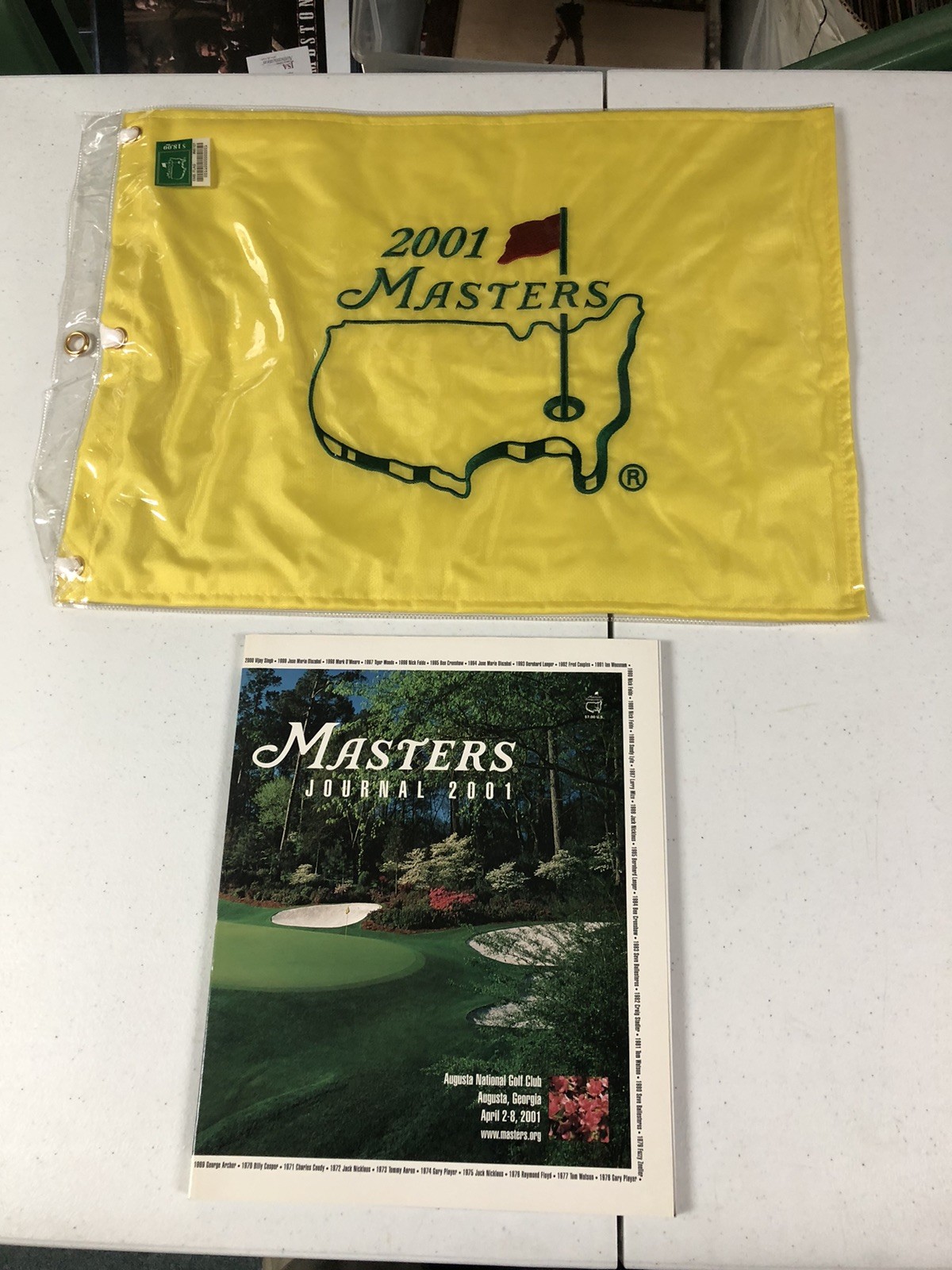 2001 Masters Flag With Official Journal