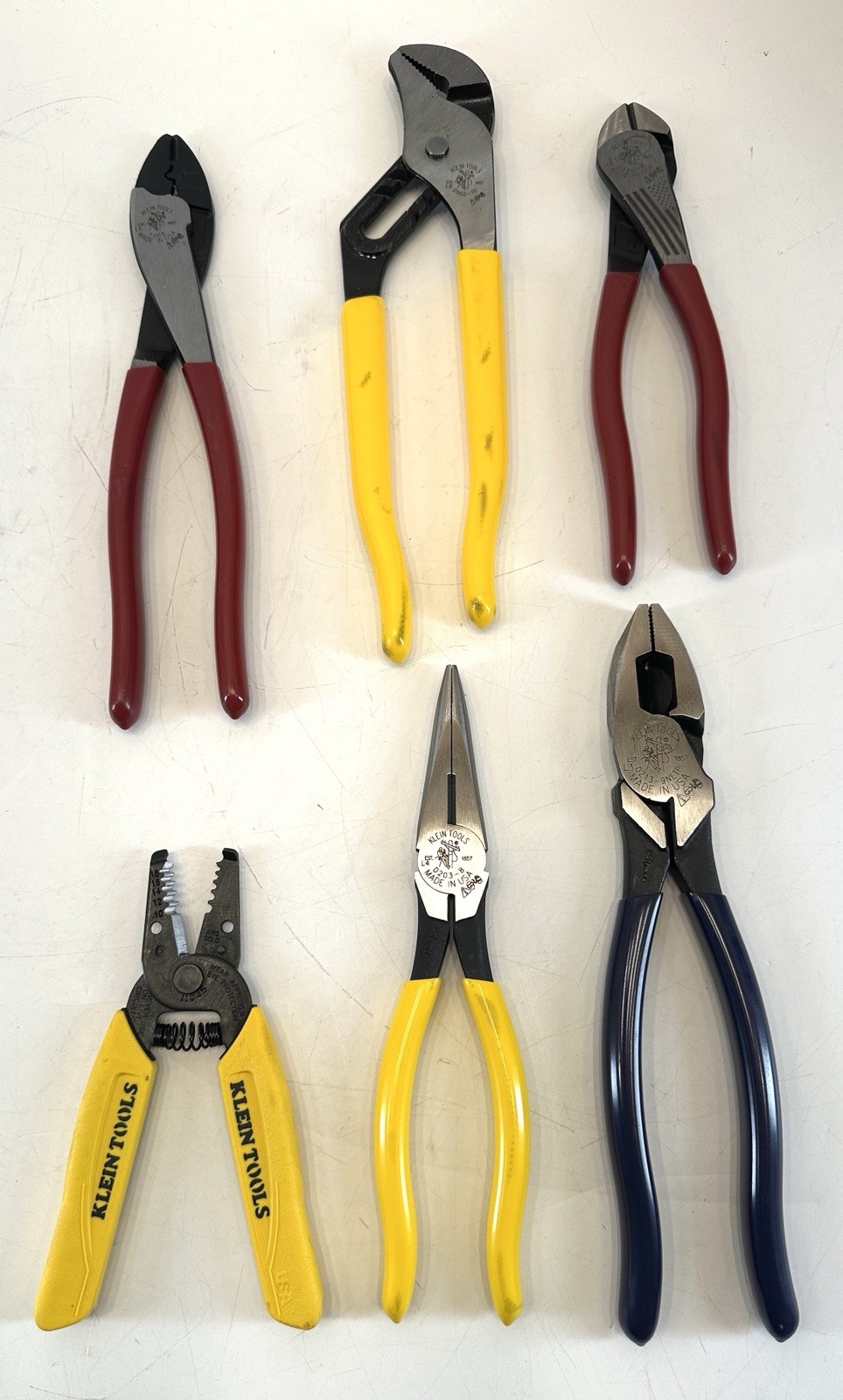 Klein Tools 28 Piece Electrician's Tool Kit W/ Backpack Model 80028