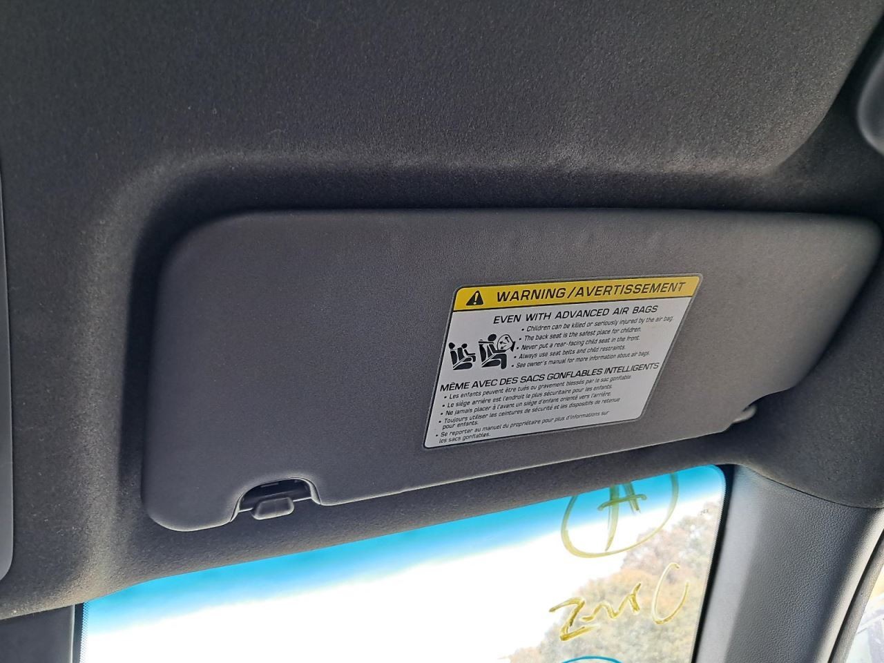 VELOSTER 2019 Glove Box 4864739