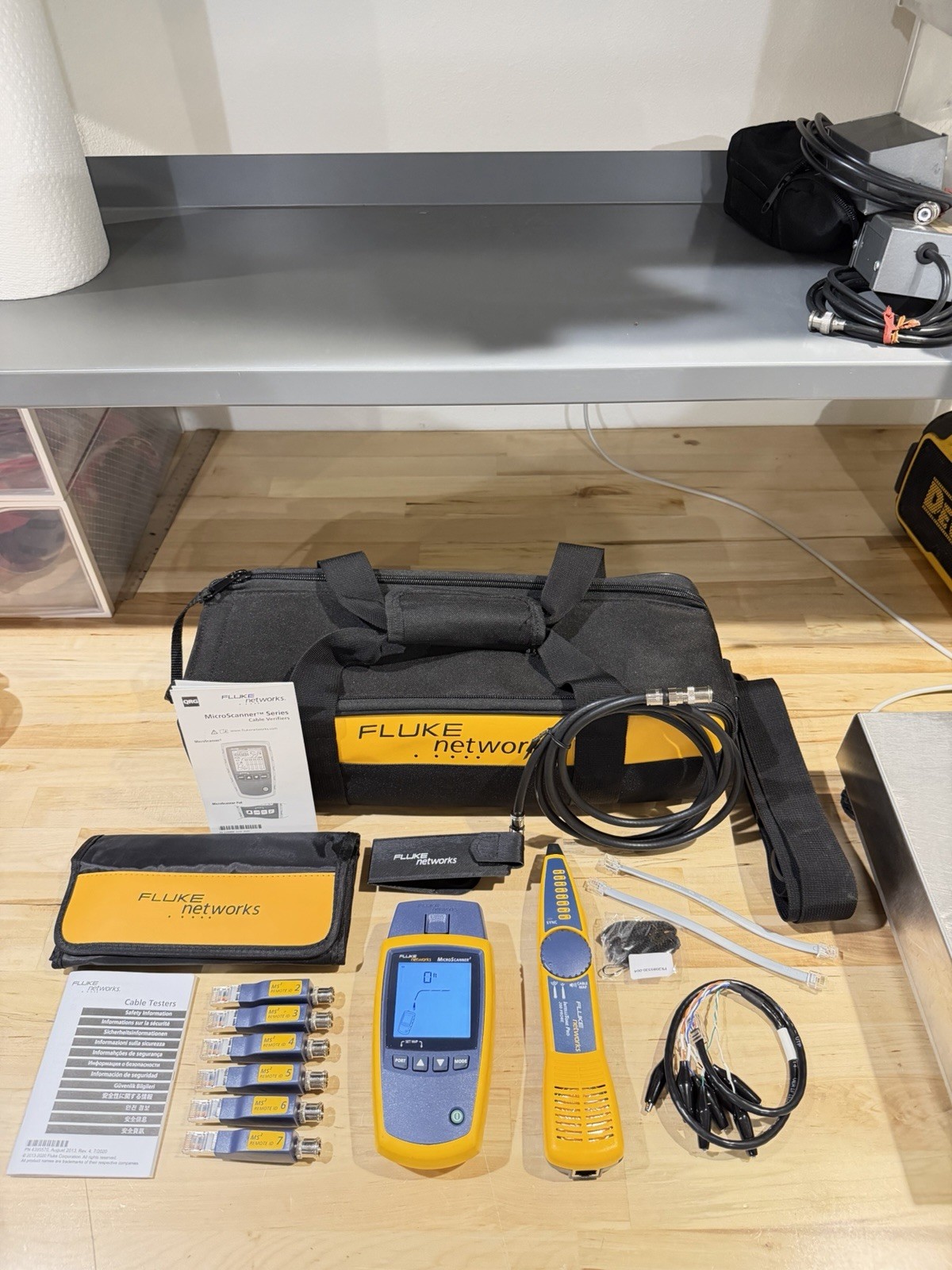 FLUKE NETWORKS MS2-KIT MICROSCANNER 2 & INTELLITONE PRO200 CABLE TEST KIT