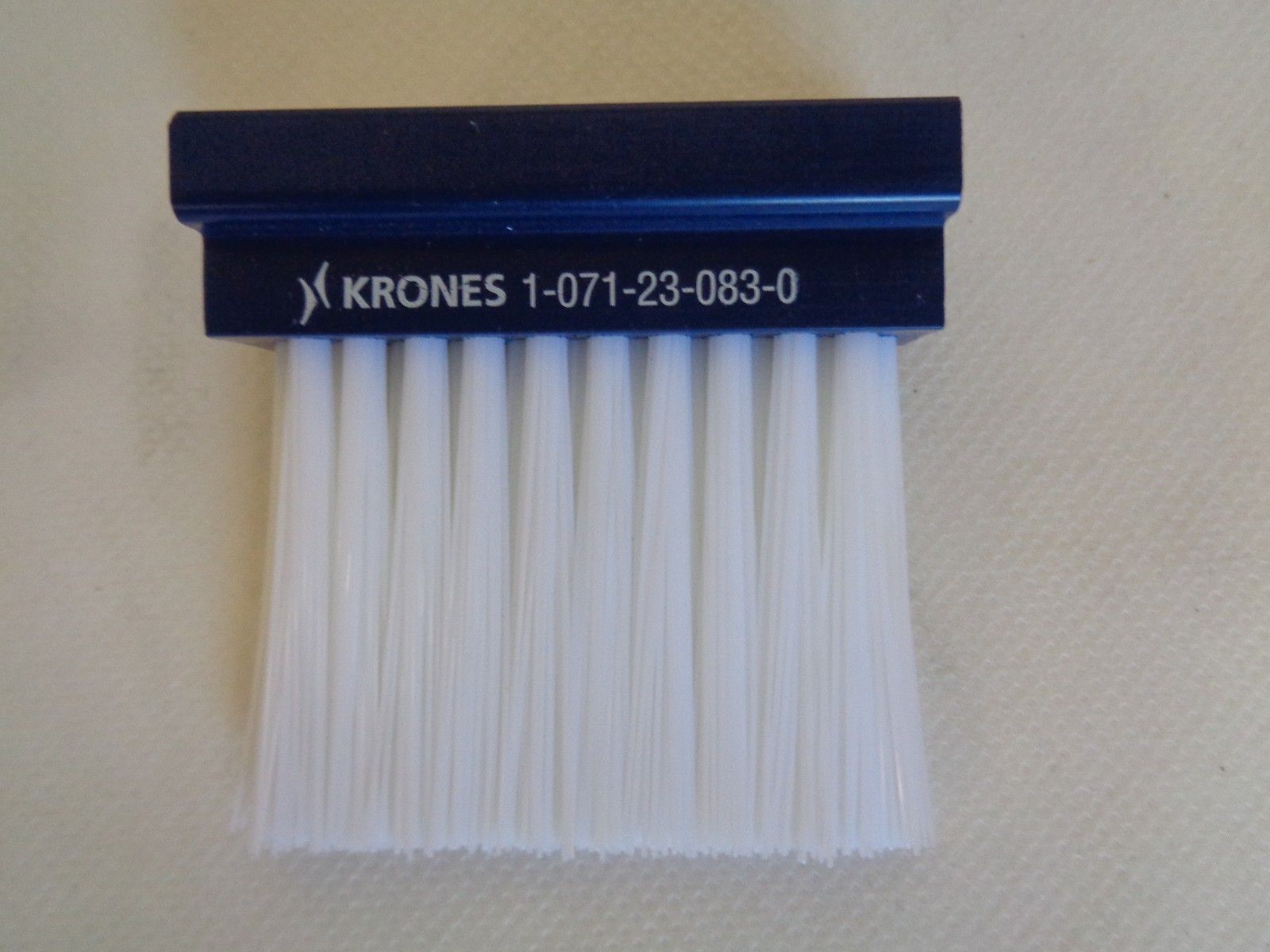 NEW KRONES 1-071-23-083-0 BOTTLING MACHINE BRUSH