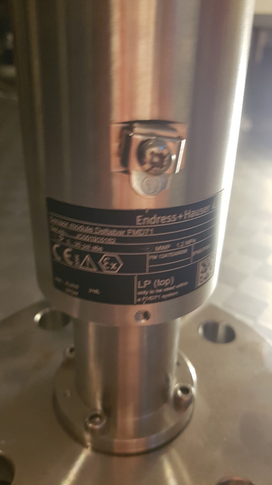 Endress Hauser Electronic Differential Pressure System Delta Bar FMD71