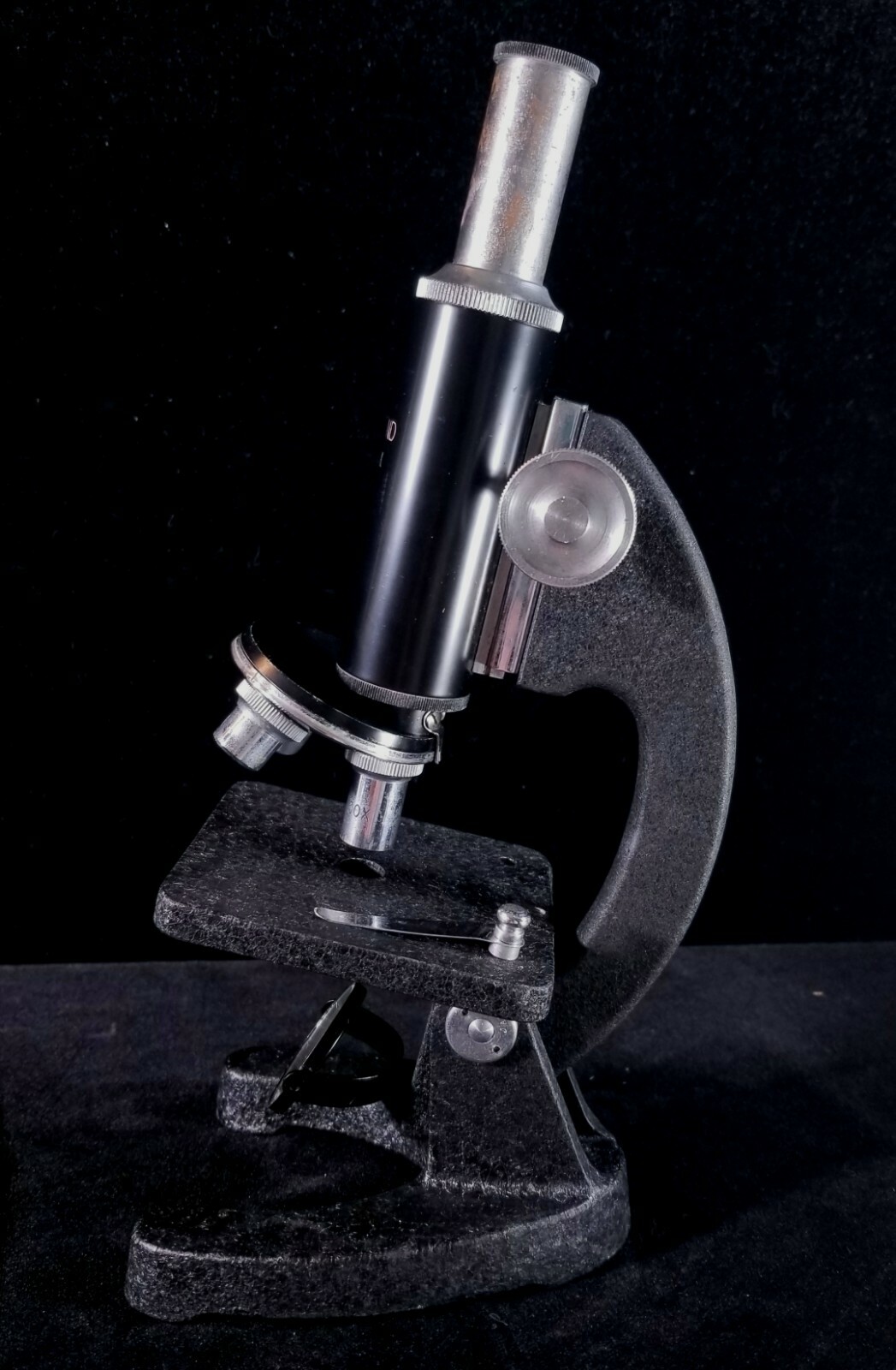 Vintage Edmund 300x Microscope In Dovetailed Wood Box 10x Eye Lens & 5x 15x 30x
