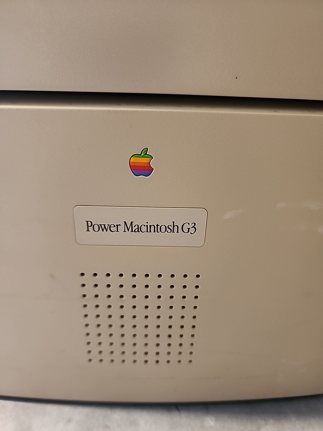 Vintage Apple Power Macintosh G3 PowerPC M4405 Tower Desktop Computer