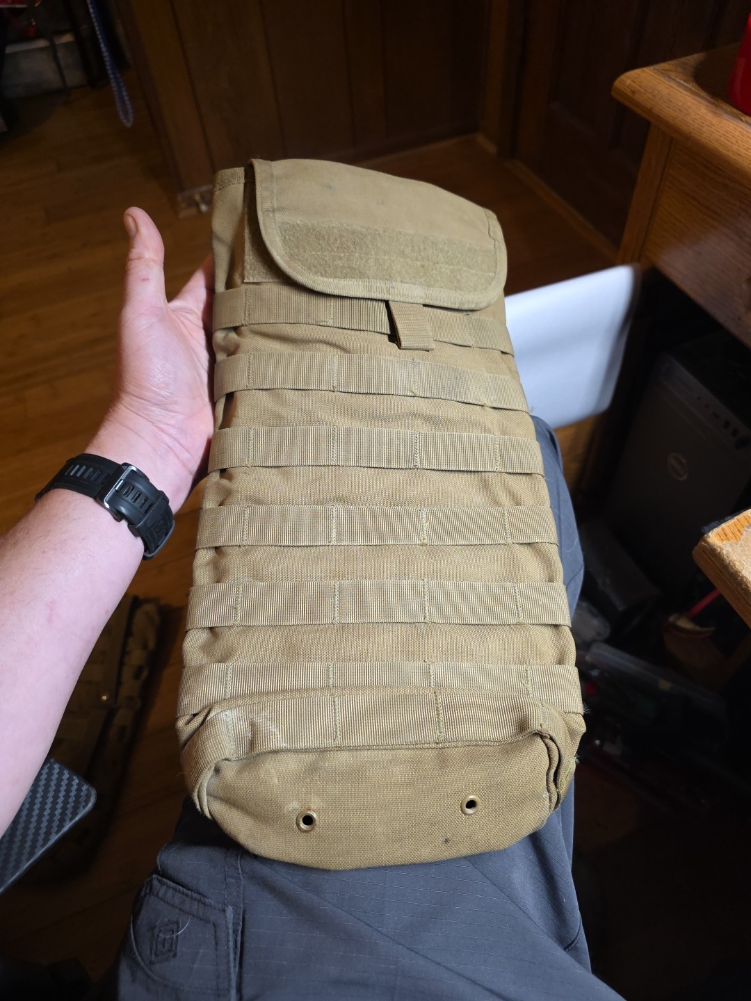 Condor Molle II Coyote Brown Hydration Carrier / Pouch No Bladder VGUC