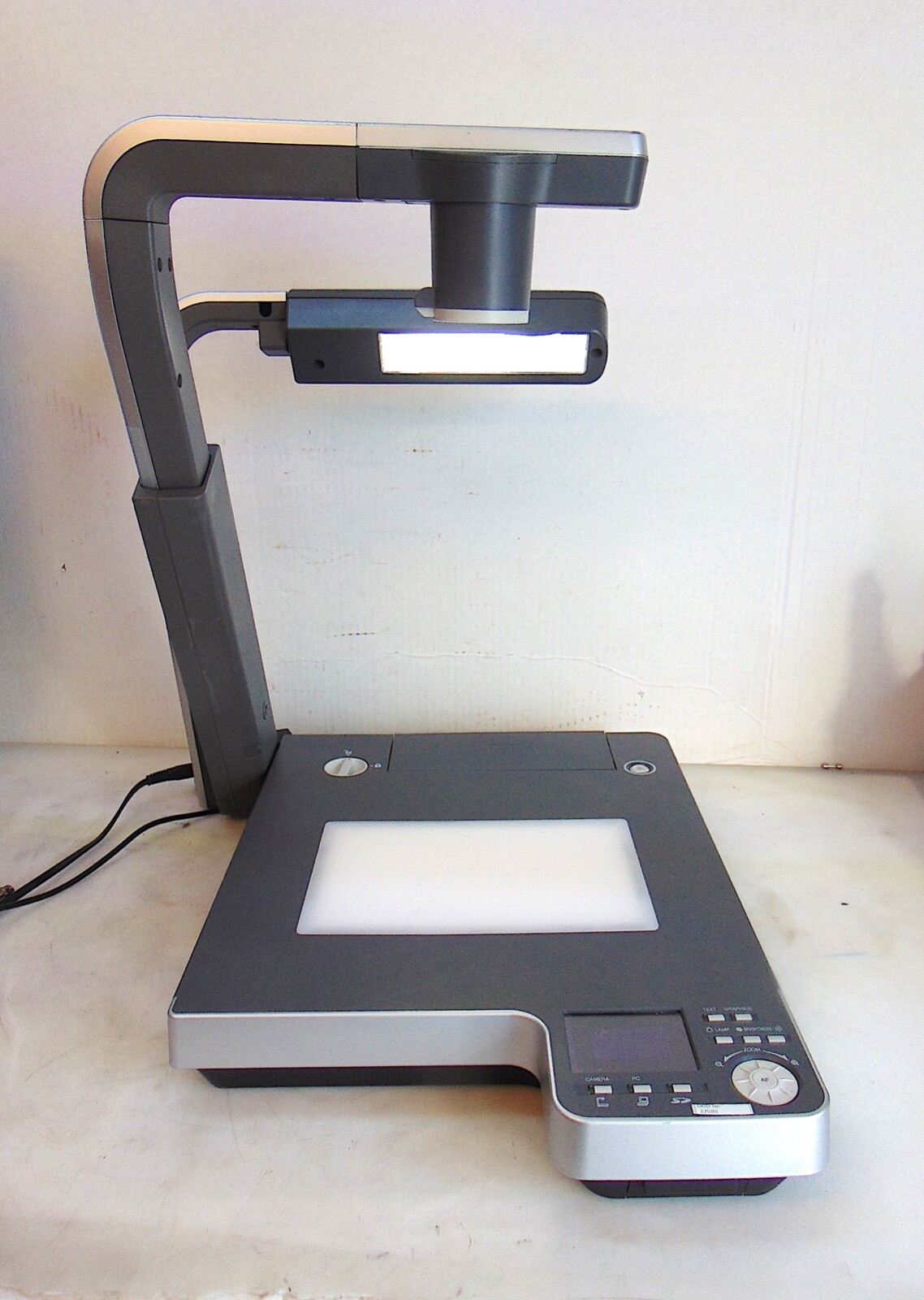 Elmo Visual Presenter Projector Model P100 - With Remote-Works Good - S7089