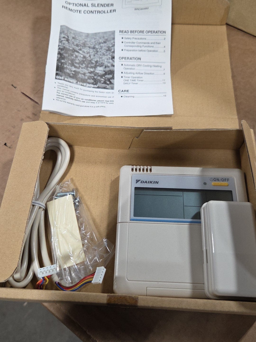DAIKIN OPTIONAL SLENDER REMOTE CONTROLLER Accessory BRC944B2 NEW IN BOX