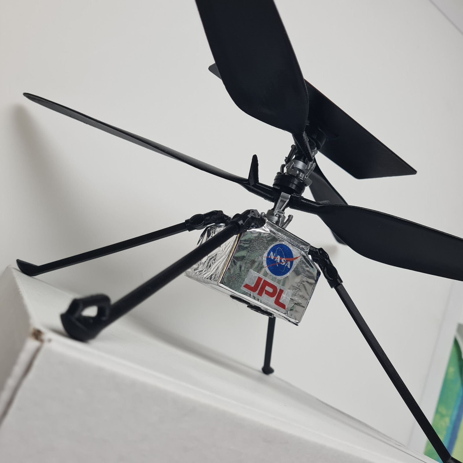 Ingenuity Mars Helicopter Nasa 2020 Display Model 1:3 Scale 360mm Span