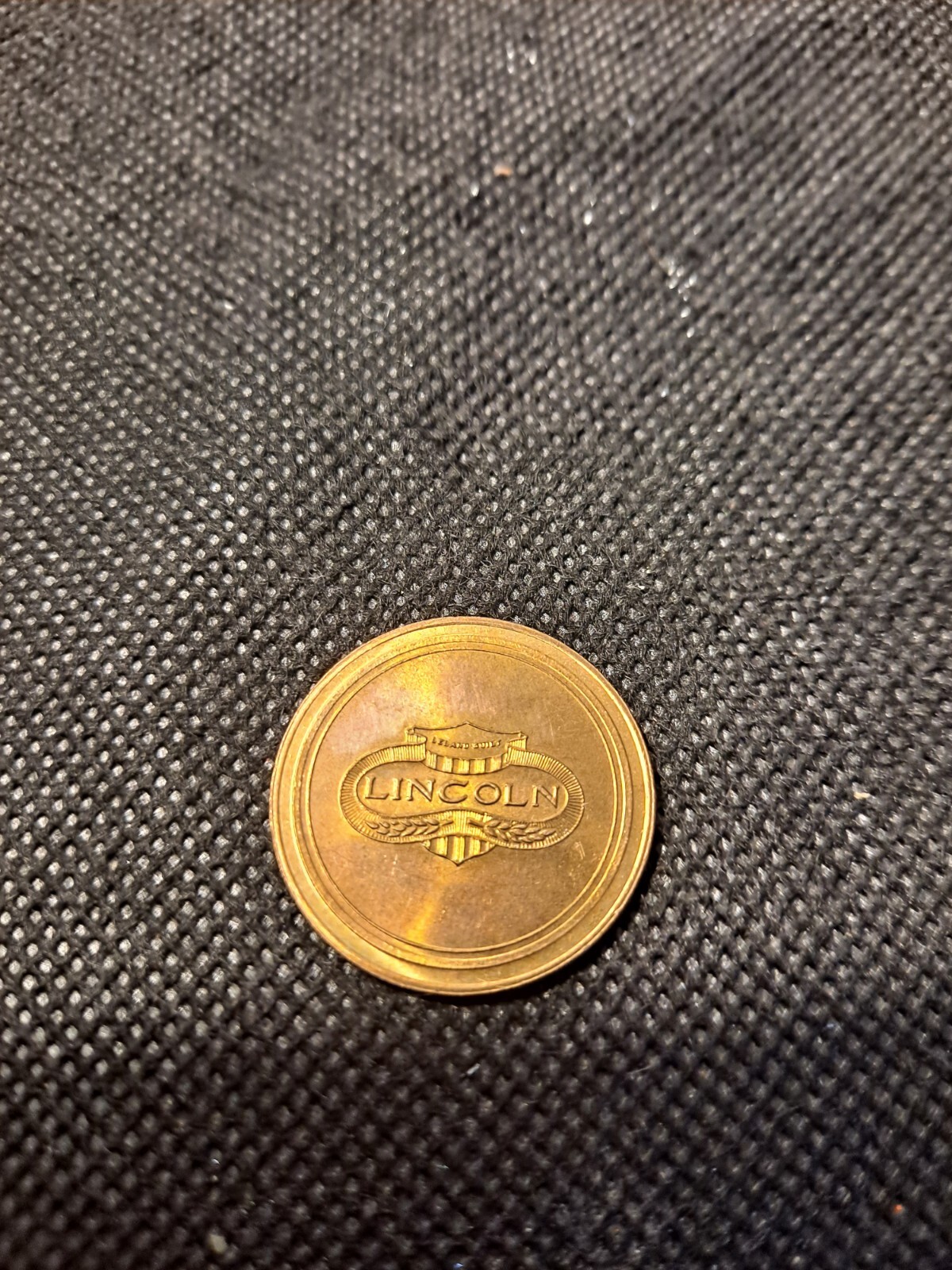 1925 LINCOLN SPORT CAR TOKEN! e6326UXX
