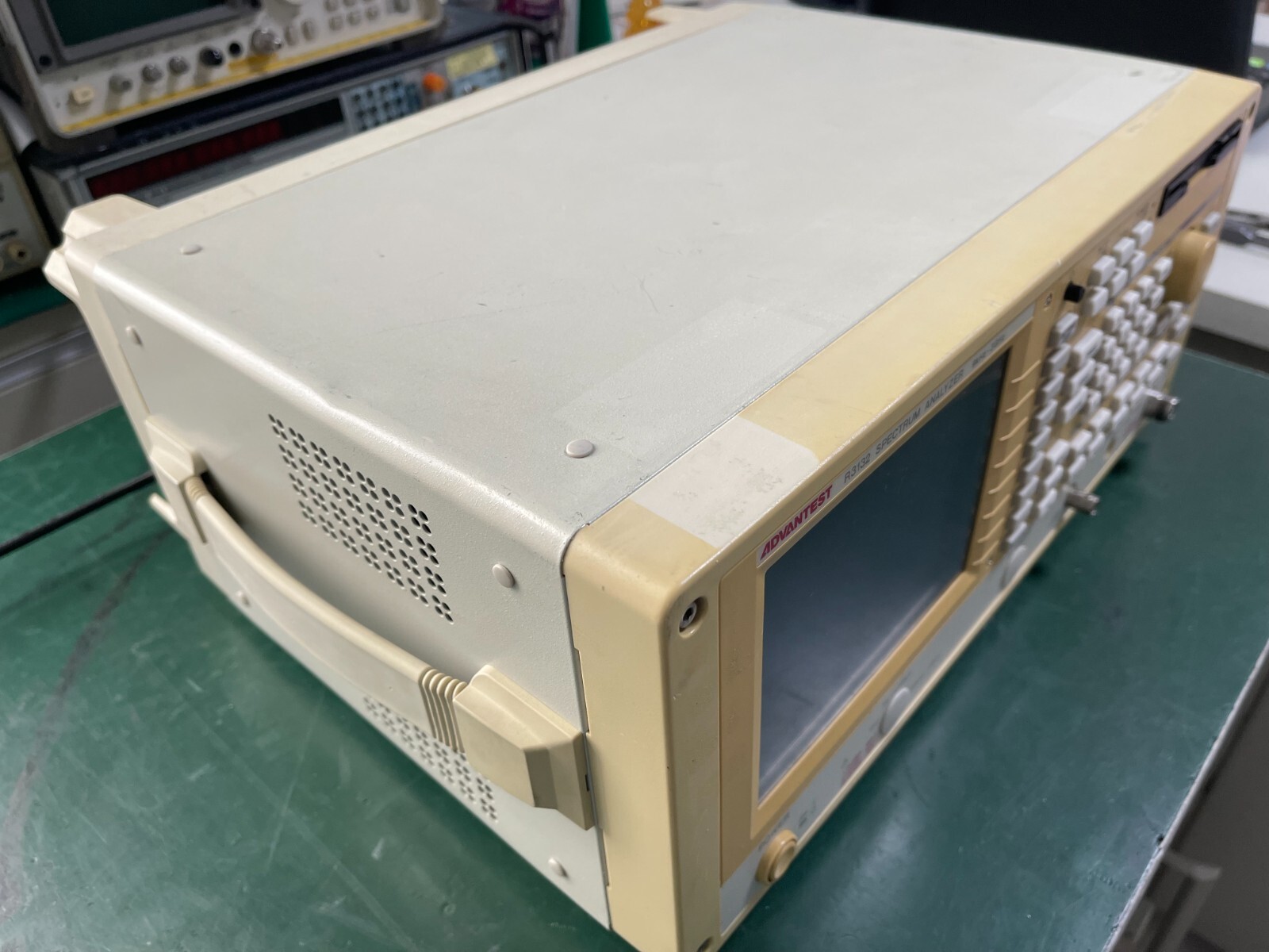 Advantest R3132 Spectrum Analyzer 9KHz - 3GHz