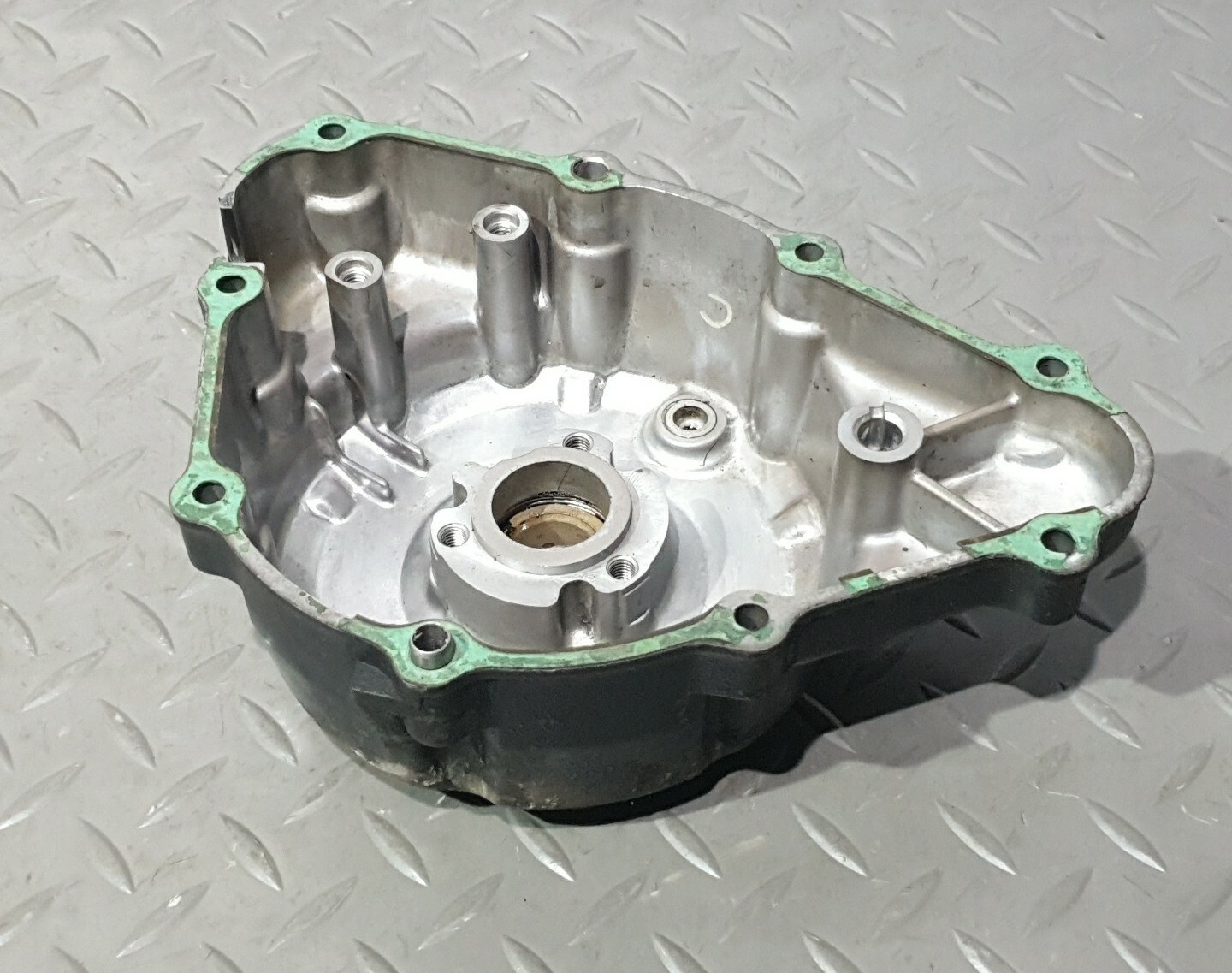 Honda CBR 125 2004 - 2011 Engine Stator Alternator Magneto Cover Casing Black