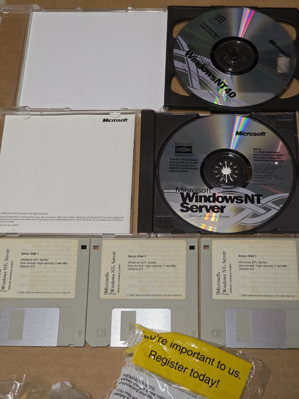 WindowsNT Server 4.0 Upgrade 5 CAL Client Pack CD-ROMs & floppies NT WinNT 4.0