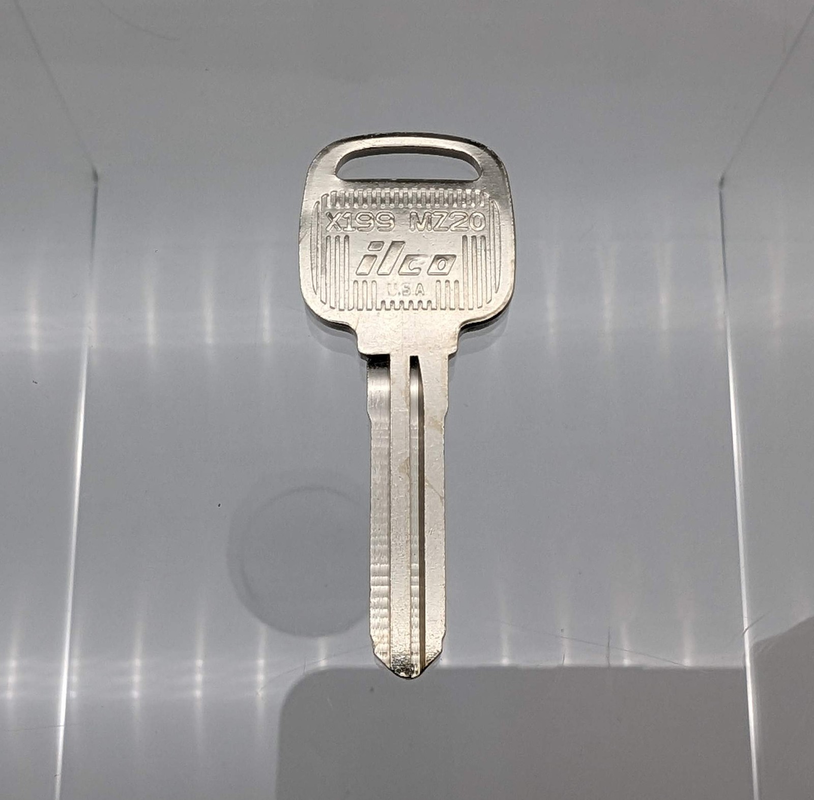 10x X199 / MZ20 Key Blanks For Some Older Mazda Vehicles Nickel Plated
