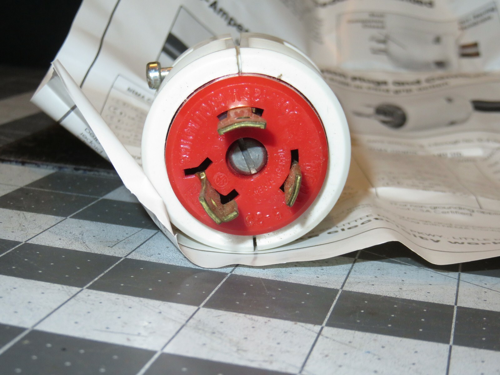 Leviton 70520-P 20A 125V Twist Locking Plug L5-20P