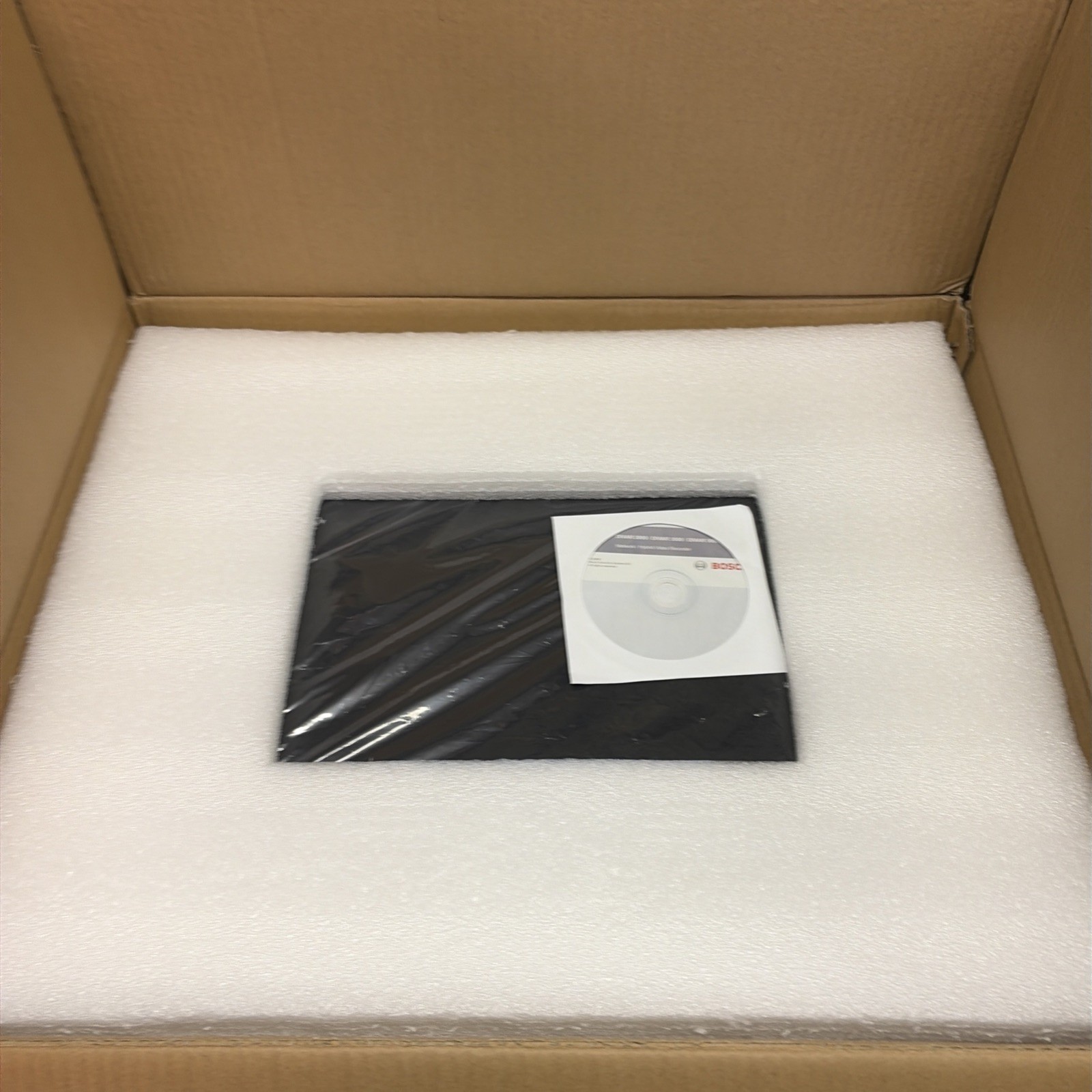 Bosch Bosch DIVAR Network 2000 16IP 8PoE Recorder